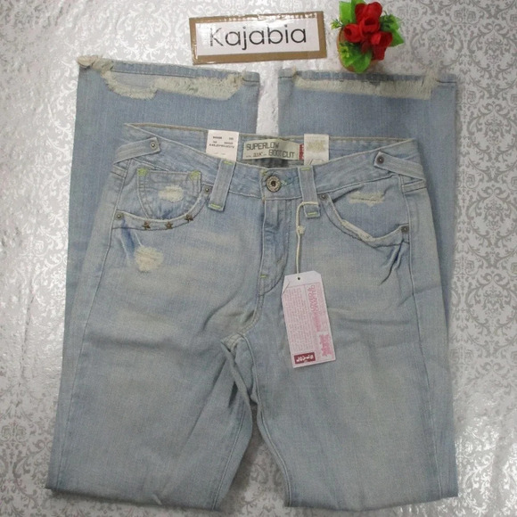 LEVI'S Superlow Bootcut Jeans NWT Size 7M #40 - Picture 1 of 7